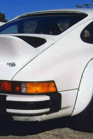 Paragolpes trasero fibra Porsche 911 SC